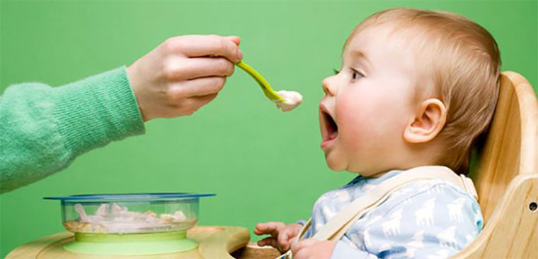 Cháo Tươi Cho Bé Từ Mấy Tháng Tuổi Là Phù Hợp?